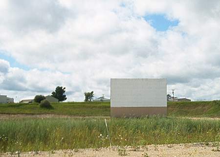 Sundowner Drive-In Theatre - Screen June 2003 (newer photo)